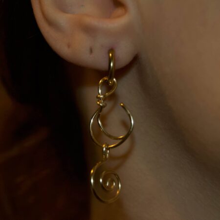 Orecchini Dorati –  Mezzaluna con Spirale Artigianale