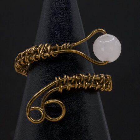 Anello in quarzo rosa | intreccio in rame anticato