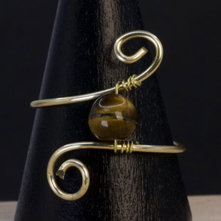 Anello in occhio di tigre | spirale verticale dorata