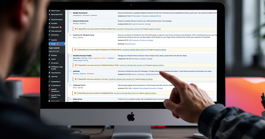 manutenzione e aggionamento plugins wordpress